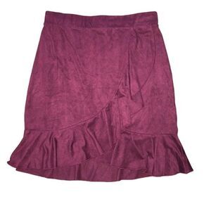 💕5️⃣ Charlotte Russe velvet ruffle skirt size med